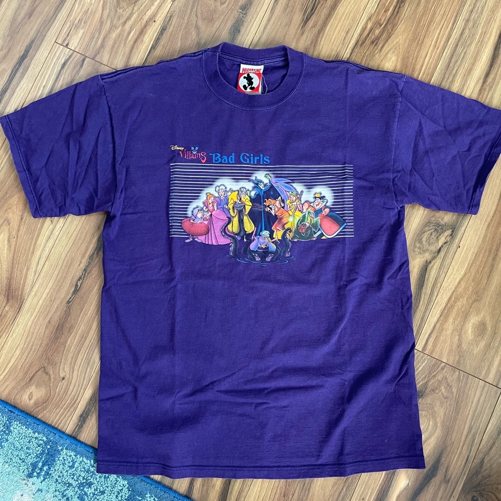 Vintage Disneyland Villains shirt - Bad girls